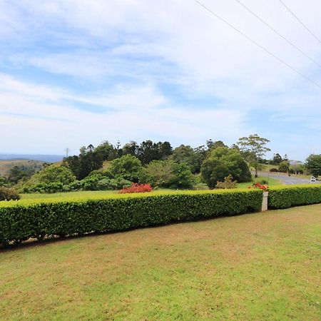 Maleny Views Motel エクステリア 写真