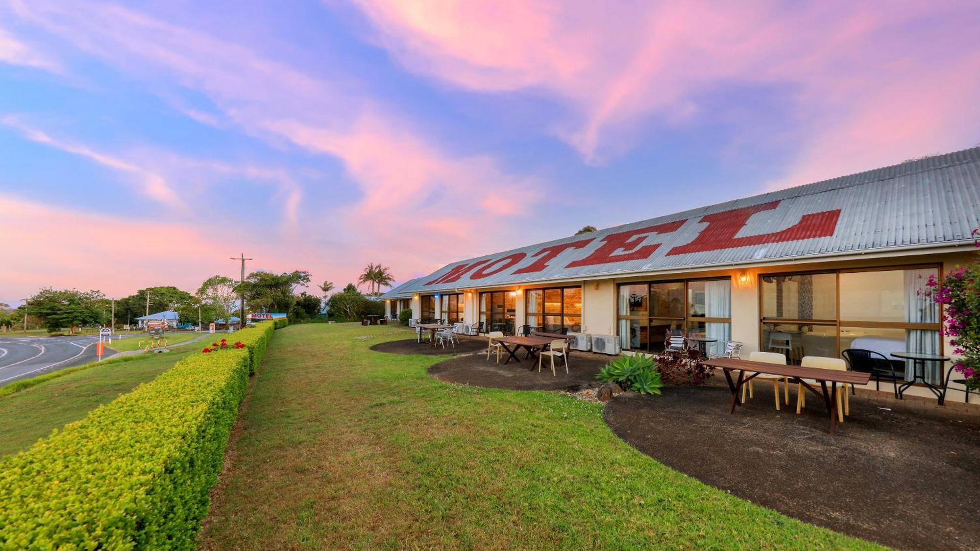 Maleny Views Motel エクステリア 写真