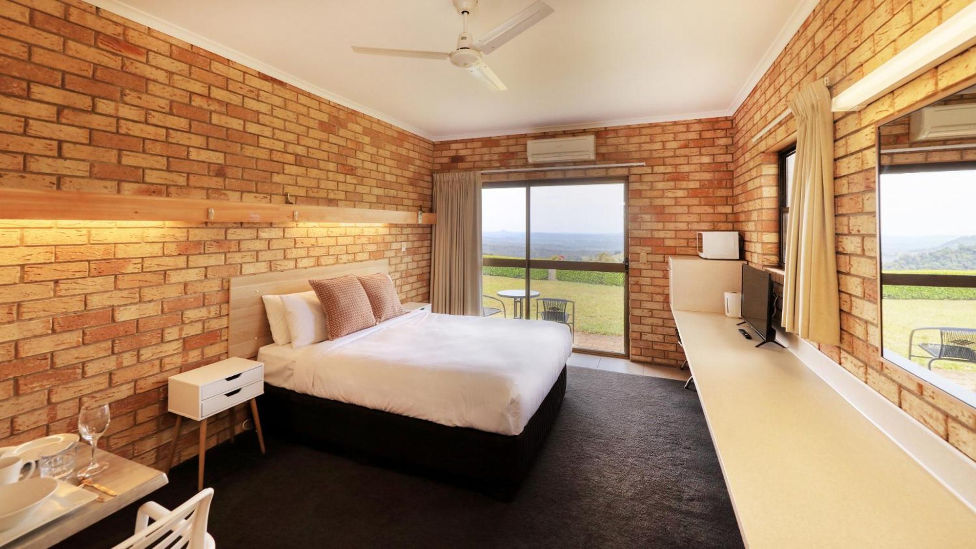 Maleny Views Motel エクステリア 写真